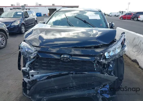 2021 Toyota Rav4 Le z USA, uszkodzony, nr VIN 2T3F1RFV7MC244102